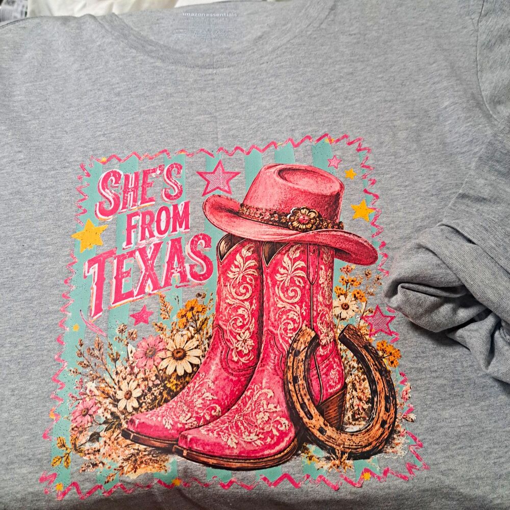 Womens Large Gray Long Sleeve Crew Neck Graphic Print Tee "She's From Texas" NWO